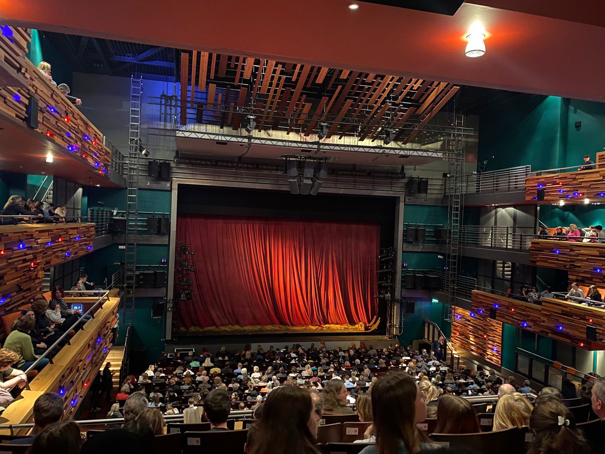 Mrs. Mohamad (@mrsamohamad) on Twitter photo Our Year 10 and 11 students had the opportunity to watch An Inspector Calls being performed live at the Aylesbury Waterside Theatre. What an absolutely spectacular performance! #FirstClass #theatre <a href="/hamilton_reay/">Victoria Hamilton-Reay</a> <a href="/MissRobinson022/">Miss Robinson</a> <a href="/SolankiParinda/">Parinda Solanki</a> <a href="/PutteridgeHSch/">PutteridgeHighSchool</a> Our Year 10 and 11 students had the opportunity to watch An Inspector Calls being performed live at the Aylesbury Waterside Theatre. What an absolutely spectacular performance! #FirstClass #theatre <a href="/hamilton_reay/">Victoria Hamilton-Reay</a> <a href="/MissRobinson022/">Miss Robinson</a> <a href="/SolankiParinda/">Parinda Solanki</a> <a href="/PutteridgeHSch/">PutteridgeHighSchool</a>
