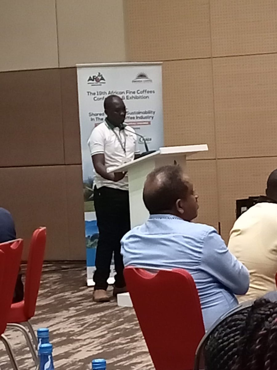 wasibirogers's tweet photo. We can't market #Uganda on #CORRUPTION #despair #sickens only #negativity #news in our generation
Thanx to these #young #Leaders 4 marketing @CoffeeUganda @GovUganda in special way #afca2023 but ignored by main #Medias @ubctvuganda @ntvuganda @newvisionwire @DailyMonitor @nbstv https://t.co/re4YeMyySY