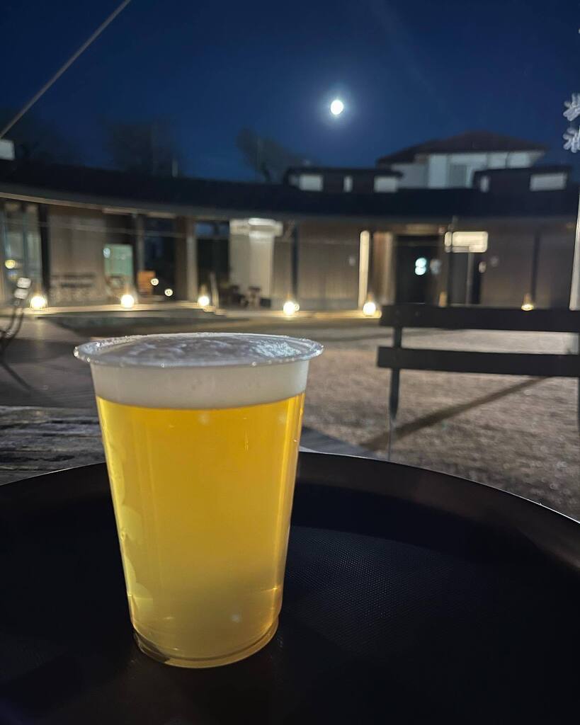 BlueRibbonPub's tweet photo. New Beer on Tap! Pils Plus is a nice hoppy lager from @2ndsaw 🍻 https://t.co/LS56VzLAqw