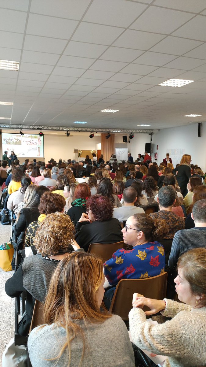 BlogSoyAL's tweet photo. Arranca la Jornada Xarxa PROA+ A502 IB
#xarxaPROAplusIB https://t.co/5L1fIWA2lX