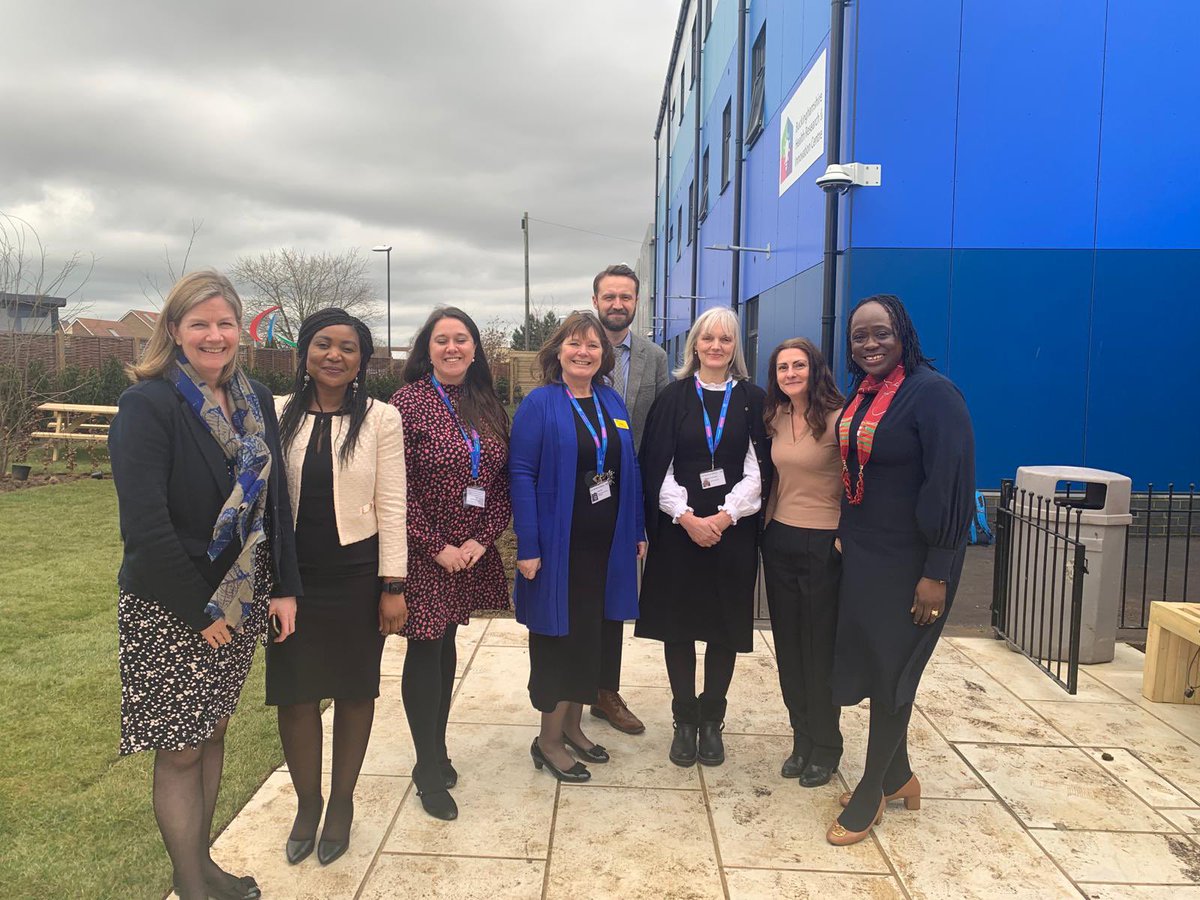 Thank you @RonkeAkerele and the People Promise team for visiting @BucksHealthcare yesterday. Great to be able to share best practice and learning @WinnieGeorge18