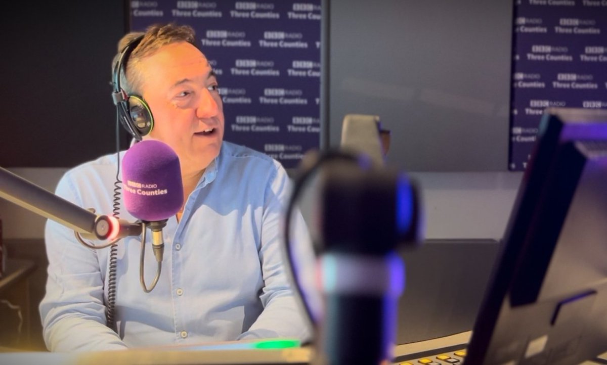 RobPerroneShow's tweet photo. Yay! It's Friday, so while producer @KadyEliza is at a Tupperware retreat, it means there will be no #RandomRob this week. Producer @Matt__Lockwood and I will be on the radio delivering 'audio' from 2pm. https://t.co/Okp8VK0qGp