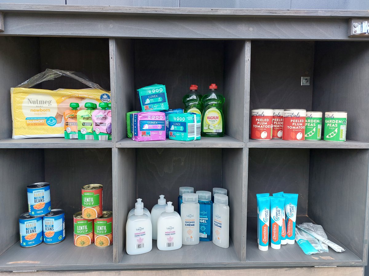Dorset County Hospital NHS Foundation Trust (@dchft) on Twitter photo Our construction partner <a href="/Tilbury_douglas/">Tilbury Douglas</a> has opened its wall of kindness on the site hoardings at South Walks House. It runs on a ‘leave what you don’t need, take what you do’ basis. It will be open during site opening times in the week. 🤗 #RandomActsOfKindnessDay #SocialValue Our construction partner <a href="/Tilbury_douglas/">Tilbury Douglas</a> has opened its wall of kindness on the site hoardings at South Walks House. It runs on a ‘leave what you don’t need, take what you do’ basis. It will be open during site opening times in the week. 🤗 #RandomActsOfKindnessDay #SocialValue