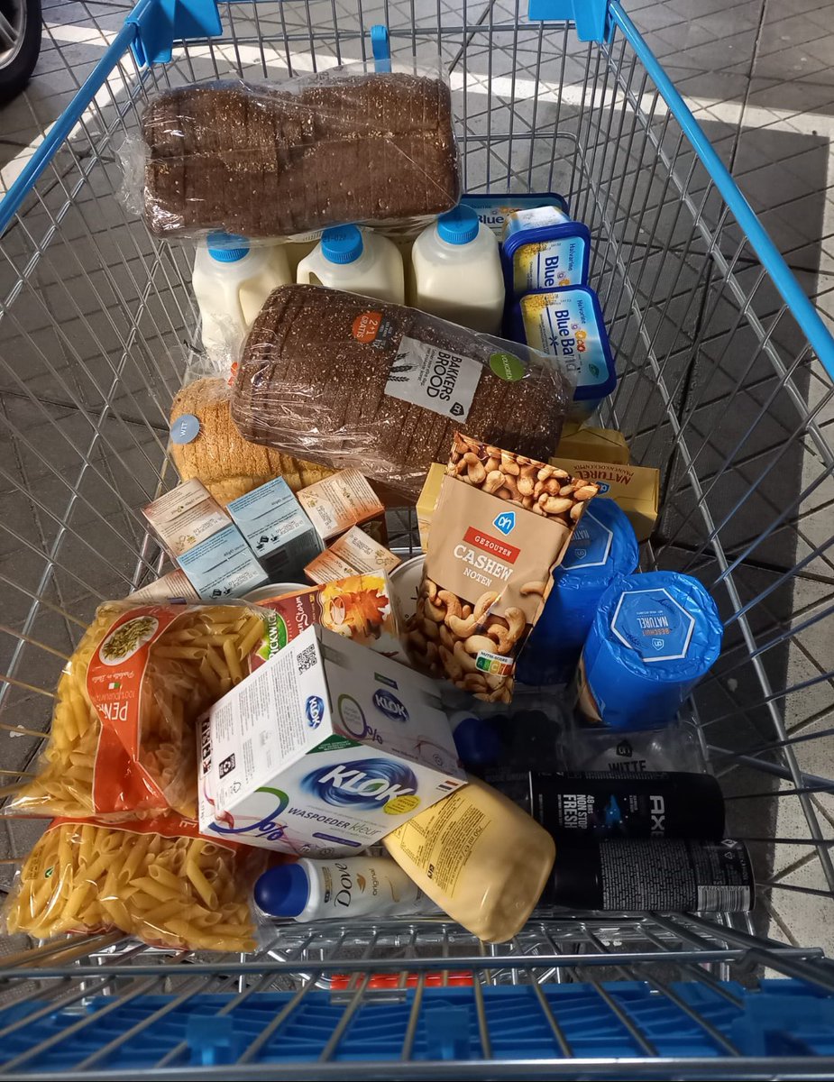 <a href="/debroervanroos/">Tim Hofman</a> Dit was 110 euro bij AH zonder korting. Met korting was het 83 euro, wat ik ook nog veel geld vind.