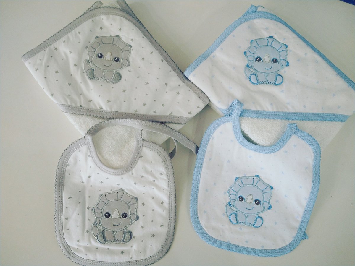 picosoyvileta's tweet photo. 🆕Nuevas capas de baño a juego con el babero! Nos súper encantan! No te quedes sin la tuya😃
#nuevacoleccion #complementos #modabebe #algodon #modainfantil #pequeñocomercio  #comerciodecercania #haciendobarrio #economiacircular #ripagaina #erripagaña #pamplona #navarra #burlada https://t.co/ix3AgcYRSq