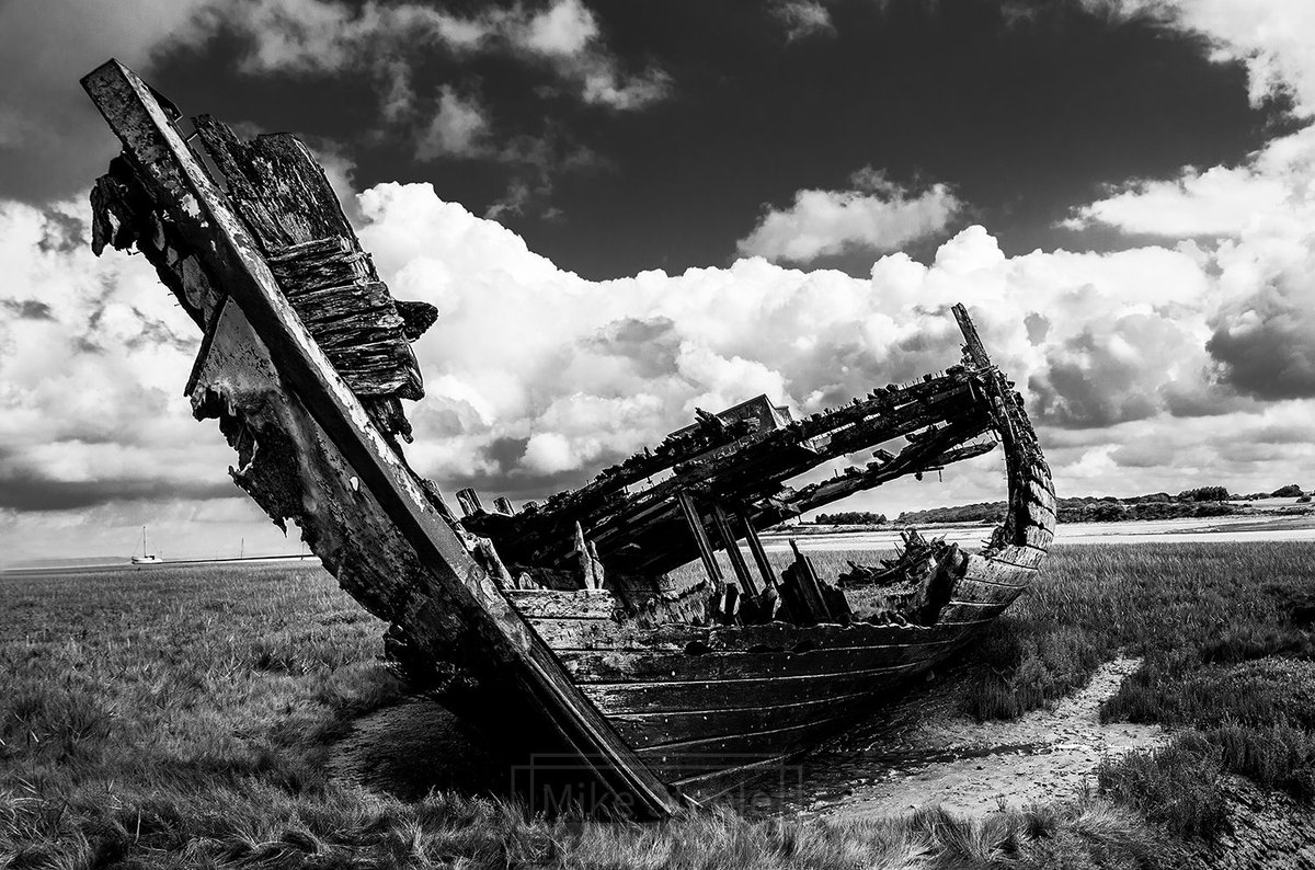 Mike Steele Images (@msteele_images) on Twitter photo The skeleton of a wrecked fishing boat on the river Wyre.
#boat  #abandoned #photography #nikond4 #nikonphotography The skeleton of a wrecked fishing boat on the river Wyre.
#boat  #abandoned #photography #nikond4 #nikonphotography