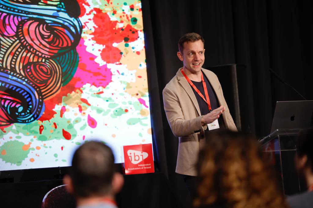 RadioDaysIrl's tweet photo. “Always record your ideas, when you are in the zone” @staxxamileon about capturing your creativity on his talk on The Power of Audio Branding. Great tips on all things audio branding.

Sponsored by @BAItweets and @imroireland and brought to you by @IBIreland and @LearningWaves https://t.co/rkBwZnP5HS