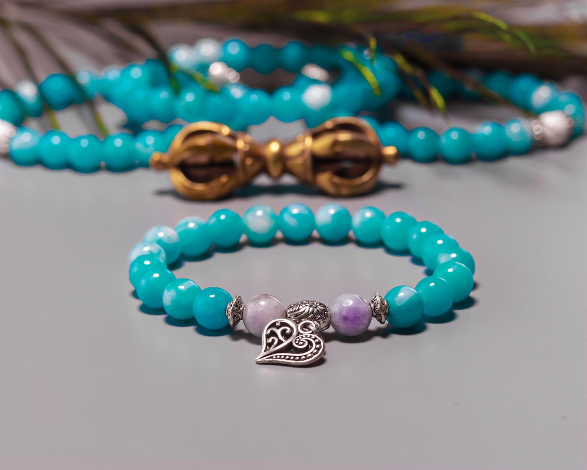 artsncraftsnp's tweet image. 𝗔𝗺𝗮𝘇𝗼𝗻𝗶𝘁𝗲 𝘀𝘁𝗼𝗻𝗲 is known as hope stone which encourages good luck and fortune. 

Be Blessed!

#amazonitestone #spiritualbracelet #naturalstonebracelet #unisexbracelet #artsncraftsnp #artsforliberation #bouddha #couplebracelets #allritualitem

instagram.com/allritualitem/