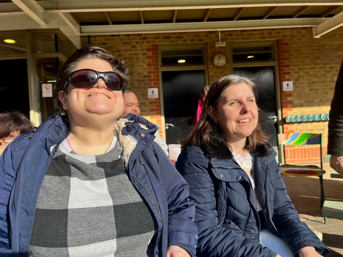 Fun in the sun!

Here at the Arts &amp; Crafts Centre, we make the most of the sunshine peeping through the clouds at every opportunity. ⛅️

Here are some of our Art Makers, Karren and Shelly, soaking up the sun at our tranquil Knaresborough home.

#sunshine #artsandcrafts