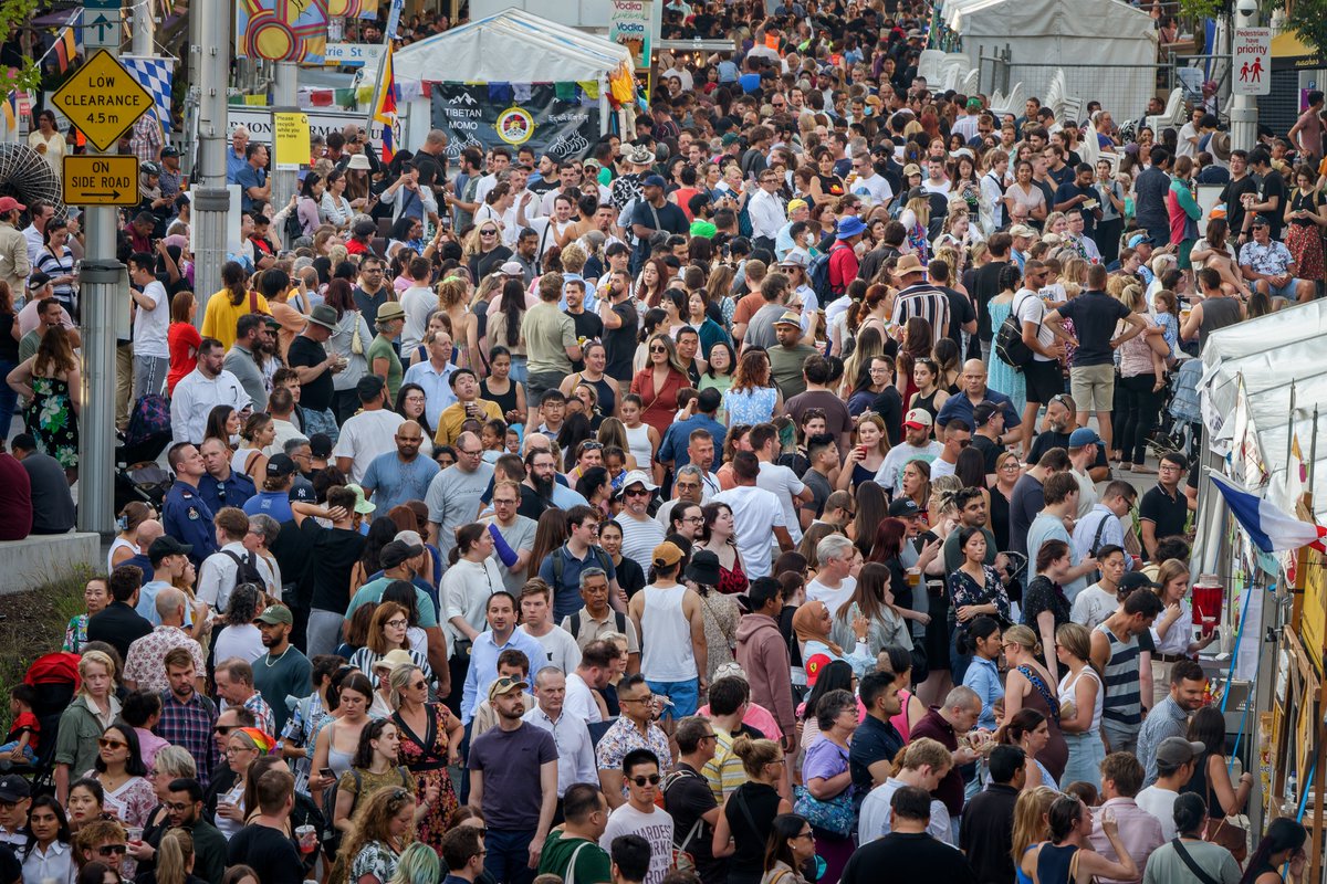 wakeupsitt tweet media