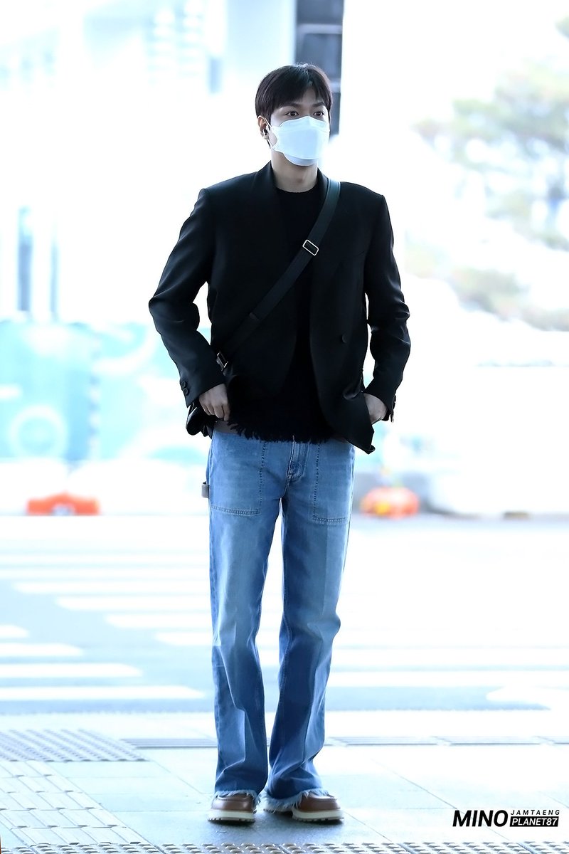 hjleesin tweet picture