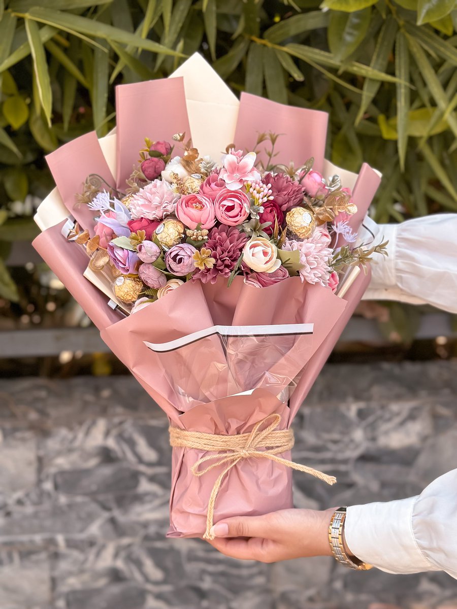 amrinfizza's tweet photo. Dry flowers bouquet💕
.
.
.
Dm us to make your dream hampers and bouquet.
https://t.co/tYELz2LGrL
.
.
#flowerbouquet #bouquet #wrapify https://t.co/SZVWhfGb1t