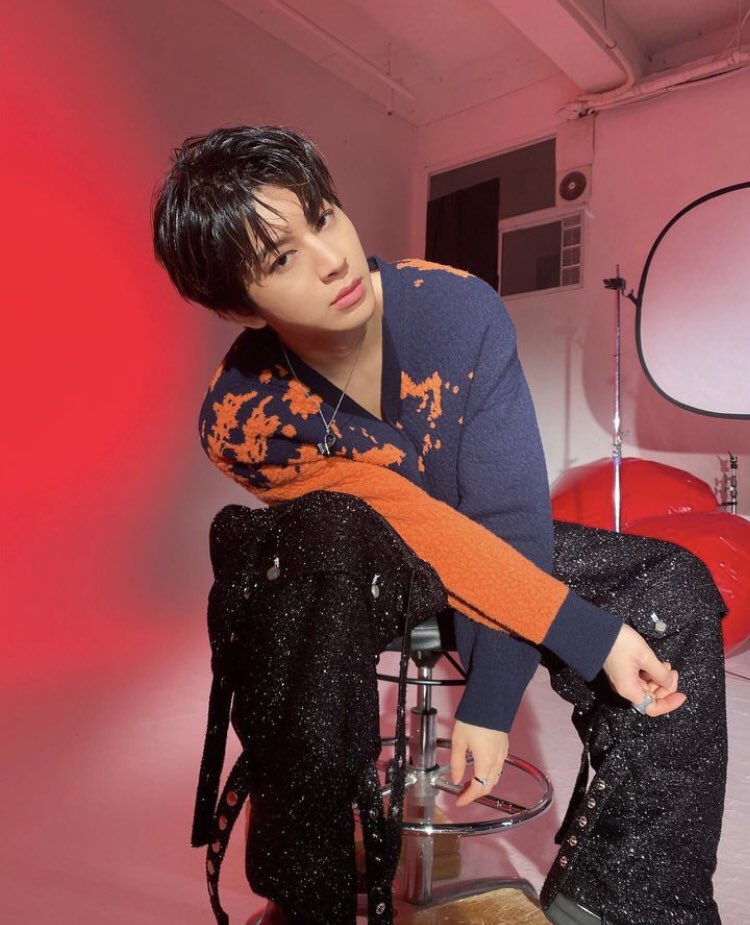 KONveniencePH's tweet photo. [📸 #SONG Instagram UPDATE | 17022023

🍒: 1st look behind

🔗 https://t.co/l1R5xKKj8v

Make sure to ❤️ and leave nice comments 

#YUNHYEONG #송윤형 @sssong6823 
#iKON #아이콘 @iKONIC_143 https://t.co/c5HI36qUgN
