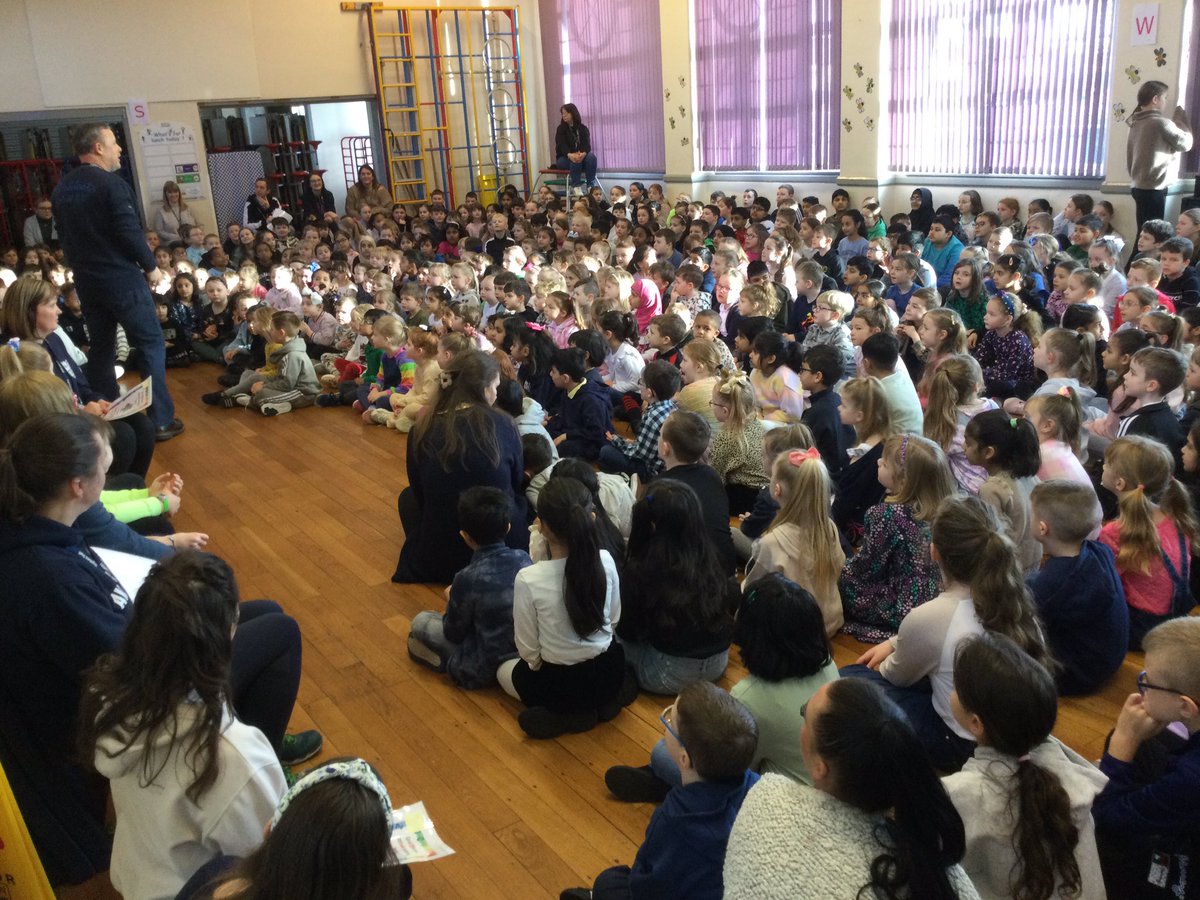 HighfieldBolton's tweet photo. Lovely to have all the school in our hall for the end of term assembly! It was a bit of a squeeze but we did it!#celebration #endofhalfterm๐๐ https://t.co/iD8lYsVWVK