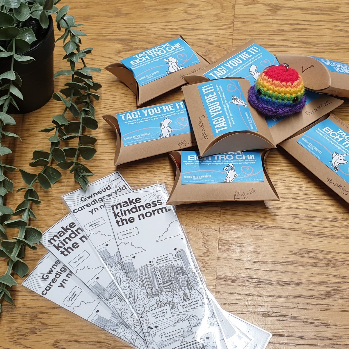 Wrexham University Library Service Desk tweet media