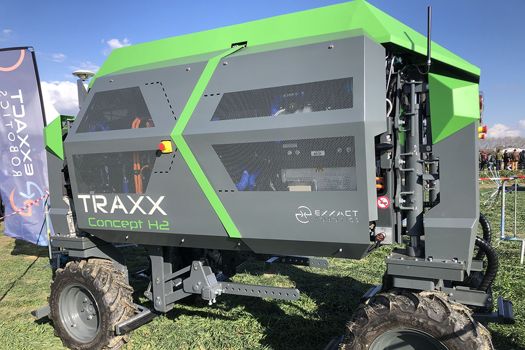 futurefarming_'s tweet photo. The seventh edition of World FIRA, of course, revolved around field robots. Both inside and outside, on the demo field, there were plenty of new and familiar field robots on display. We highlight three newcomers. ☛ https://t.co/6m90l64Stf
@FIRA_team #agrobots #fieldrobots https://t.co/ye5kejEgP7