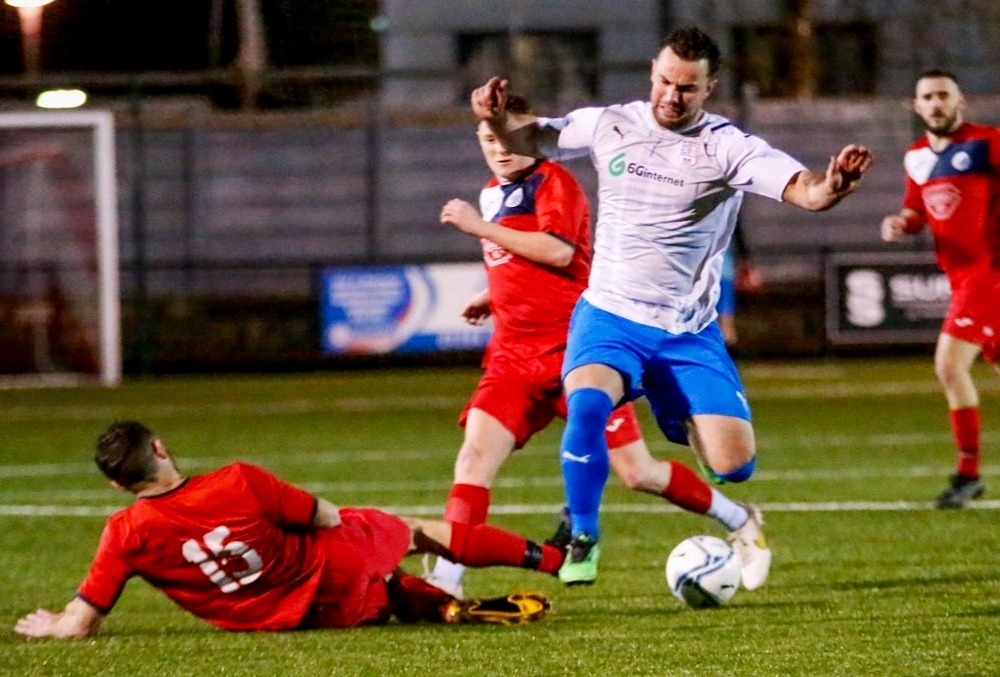 lancssundayleag's tweet photo. Raglan FC exited the LFA Trophy losing 2-1 to Highfield Social (white) at AFC Darwen. Jamie Taylor rifled Raglan ahead with a superb goal on 12 mins. Raglan were denied a penalty on 72 minutes before Highfield settled the tie with two headers on 74 &amp; 82 mins. Pics by Steve Taylor https://t.co/mrZD2tz1K9