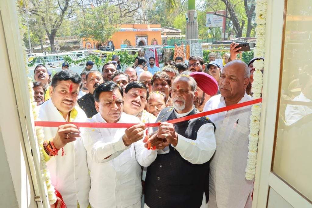 bjpanilfirojiya's tweet photo. जेल विभाग, मध्यप्रदेश शासन द्वारा आयोजित उज्जैन संभागीय मुख्यालय पर नवीन “आई” टाईप आवास गृह के निर्माण कार्य का भूमिपूजन किया। https://t.co/taxkAujIQ1