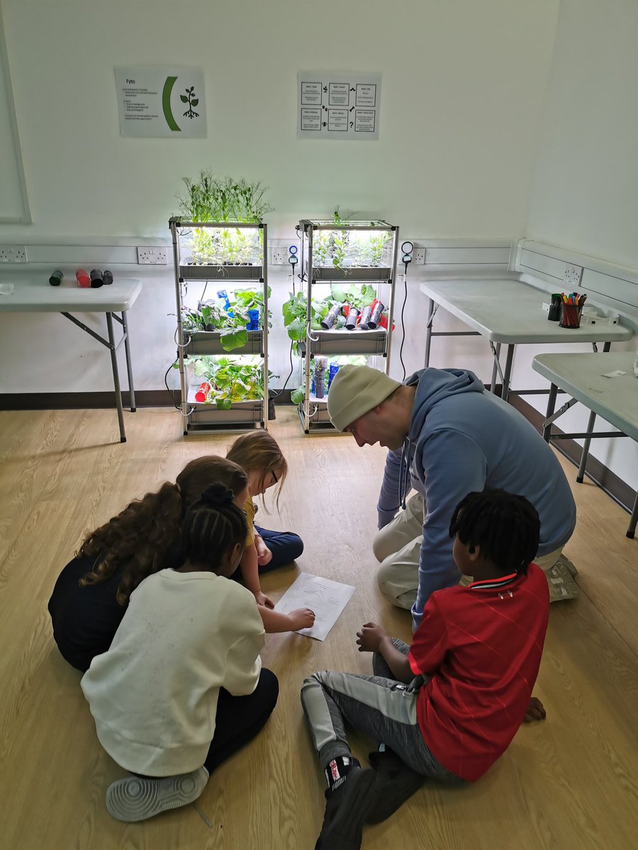 Year 4 have been super scientists at Science Club this half term. Our final session included a visit from Fyto Ltd. to check on the plants we have been growing, as well as a scavenger hunt around the <a href="/scienceatlife/">Life Science Centre</a>!