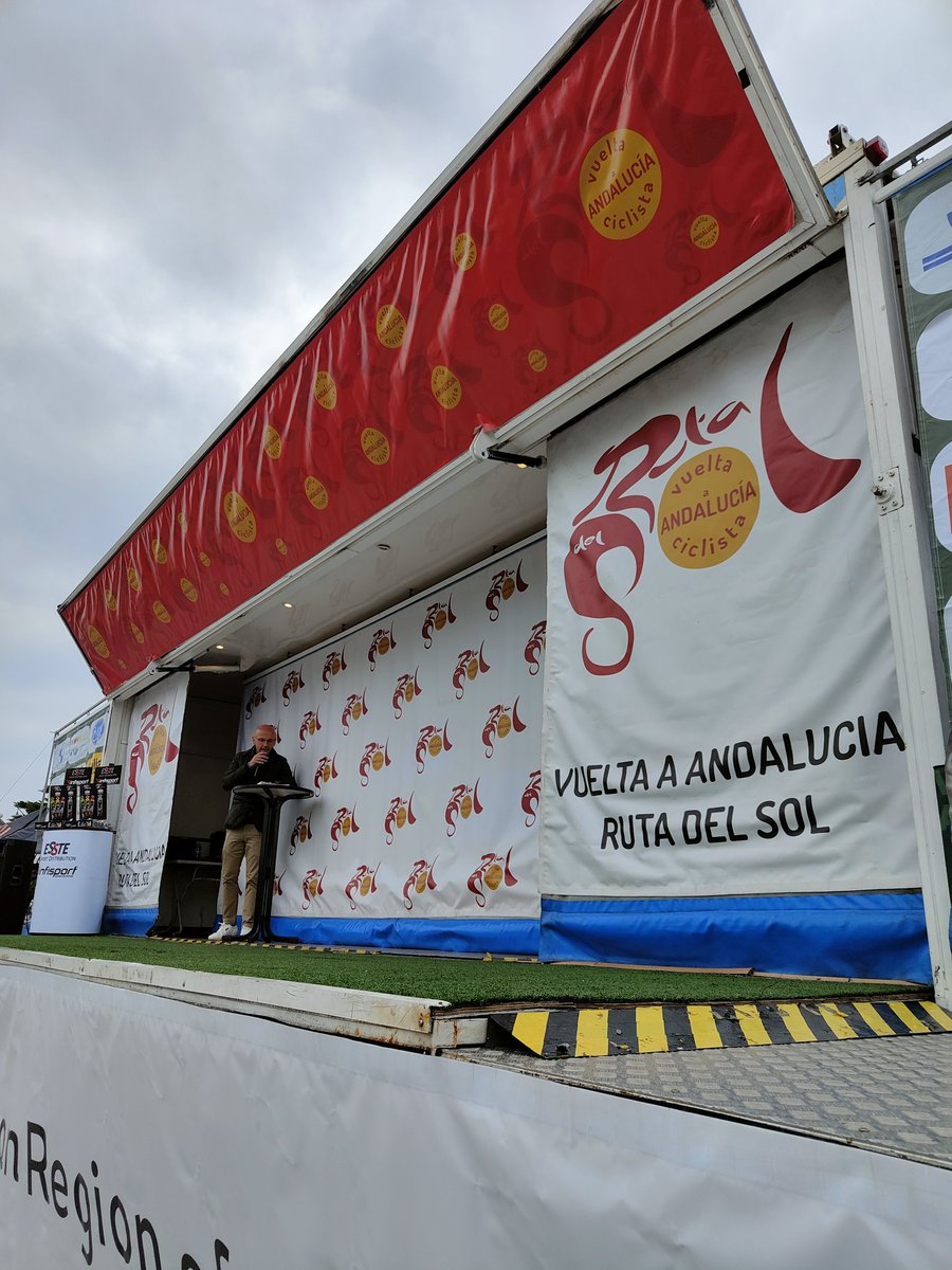 La Ruta del Sol da nombre a la Vuelta Ciclista Andalucía que comienza su tercera etapa en nuestra #AlcaládeGuadaíra llena de energía y buenas vibraciones.
Mucha fuerza a los ciclistas.
Quiero dar la enhorabuena a la organización y fuerzas de seguridad.
#VueltaCiclistaAndalucía