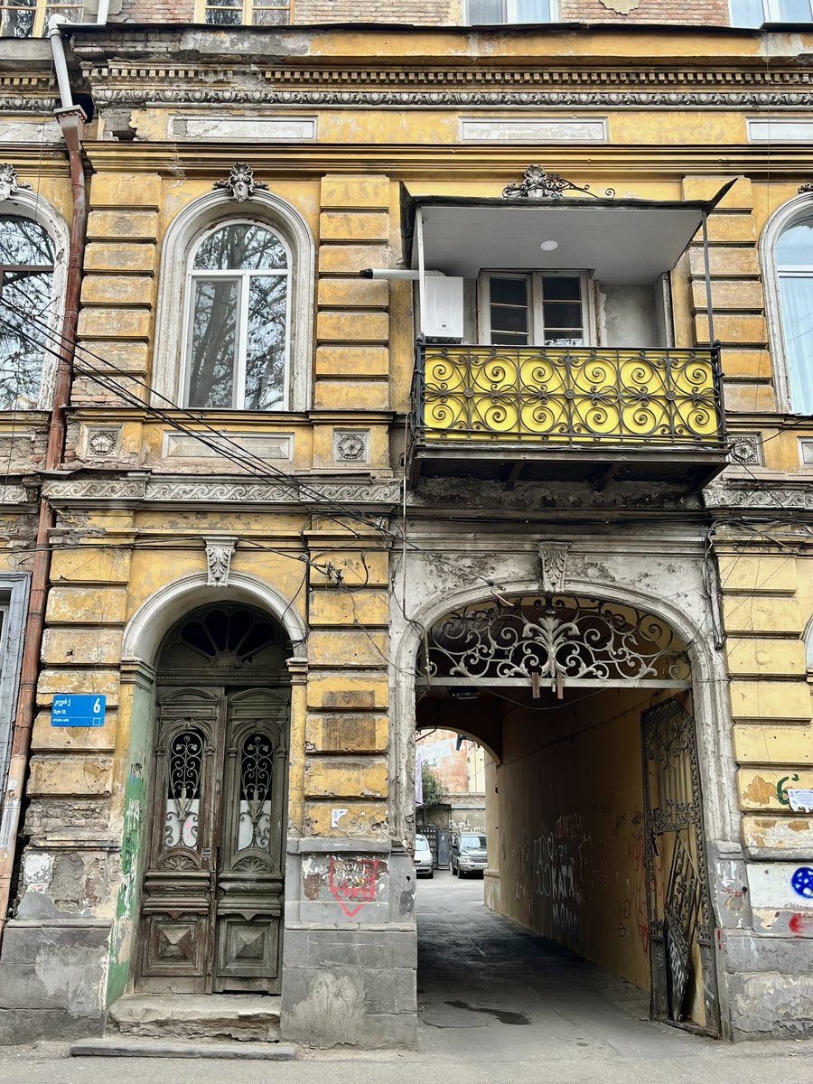 LanaChologauri's tweet photo. #Kyiv street in #Tbilisi https://t.co/iQ9oMQuqXQ