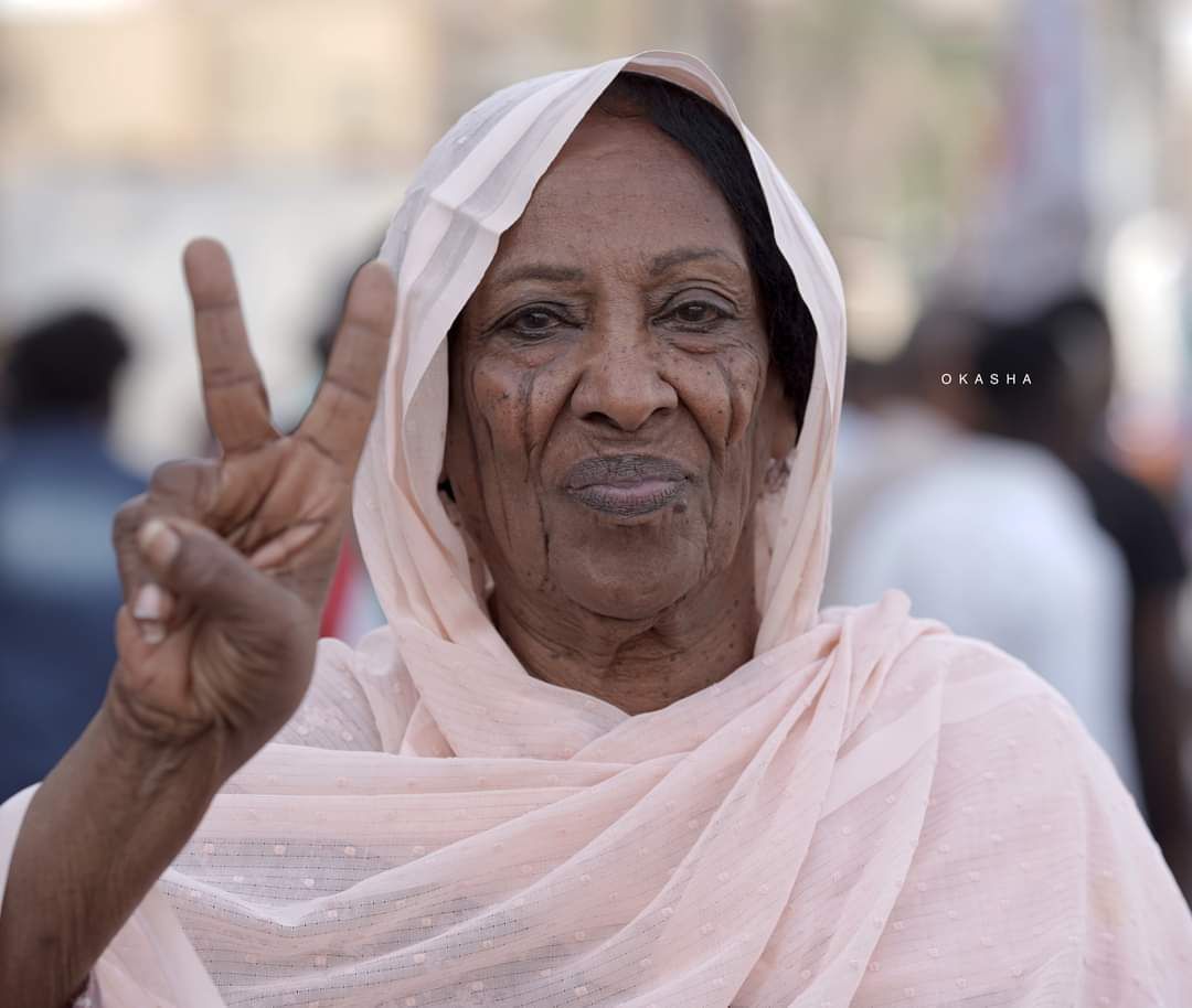 Mesmat099's tweet photo. كل ما تباعد بينا عوارض كل ما هواك يا طيبة مكني 💙
#بنحبك_يا_سودان https://t.co/bMXYHlgmAI
