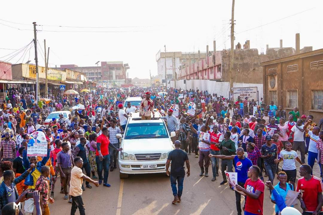 KUNGA2022's tweet photo. Hoima yesterday. 

Hoima is in Central Uganda.

Also, in 2021 we told you that @NUP_Ug will be no more in 2 years

Thank for visiting us mr president. https://t.co/u1wJdgzNOE