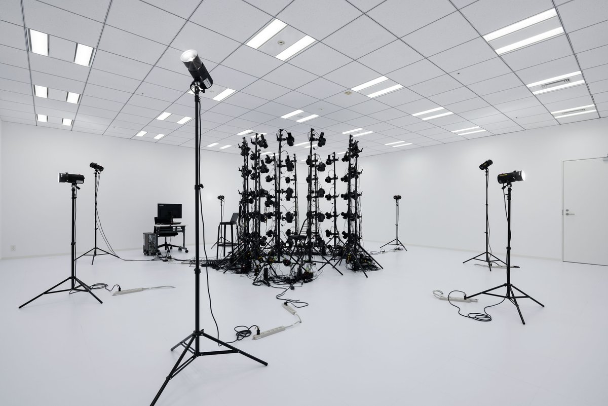 【New Studio Intro: #11 Scan Room】 A space with multiple cameras ...