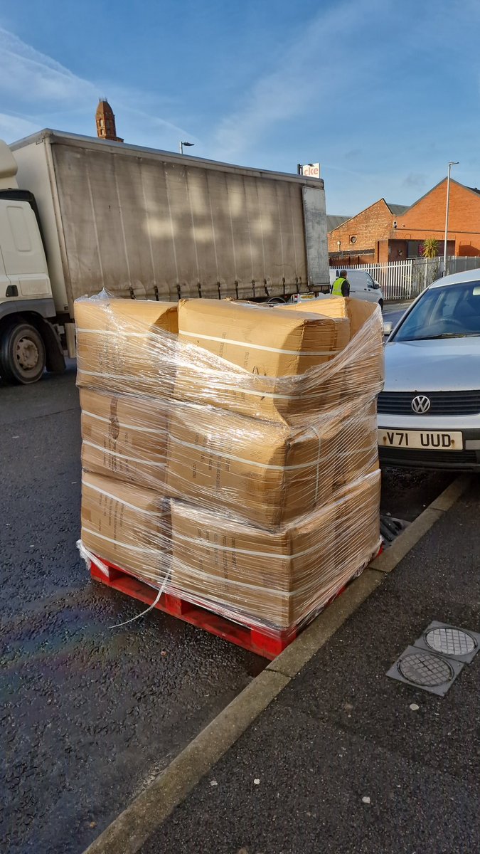RIFKOFFICIAL's tweet photo. Today we're coordinating the logistics of getting the items together needed in #Turkiye which is in major shortage in the country. 

#TurkiyeDeprem #turkeyearthquake2023 #TurkiyeQuakes #TurkiyeTekYuerek #TurkiyeTekYurek https://t.co/kTrN5ZXN2I