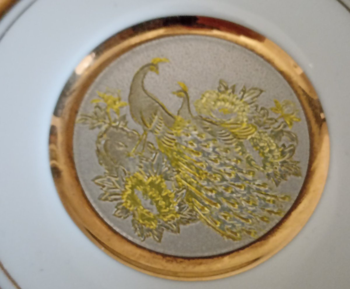 ElGanspo's tweet photo. https://t.co/YZGLZx3hSX #plato #coleccion #decoracion #decoration #oro24k #gold #grabado #plata #silver #ceramica #ceramic #Japon #pavos #decorado #handmade #vinted #envio #chokin #borde https://t.co/BaOap85J71
