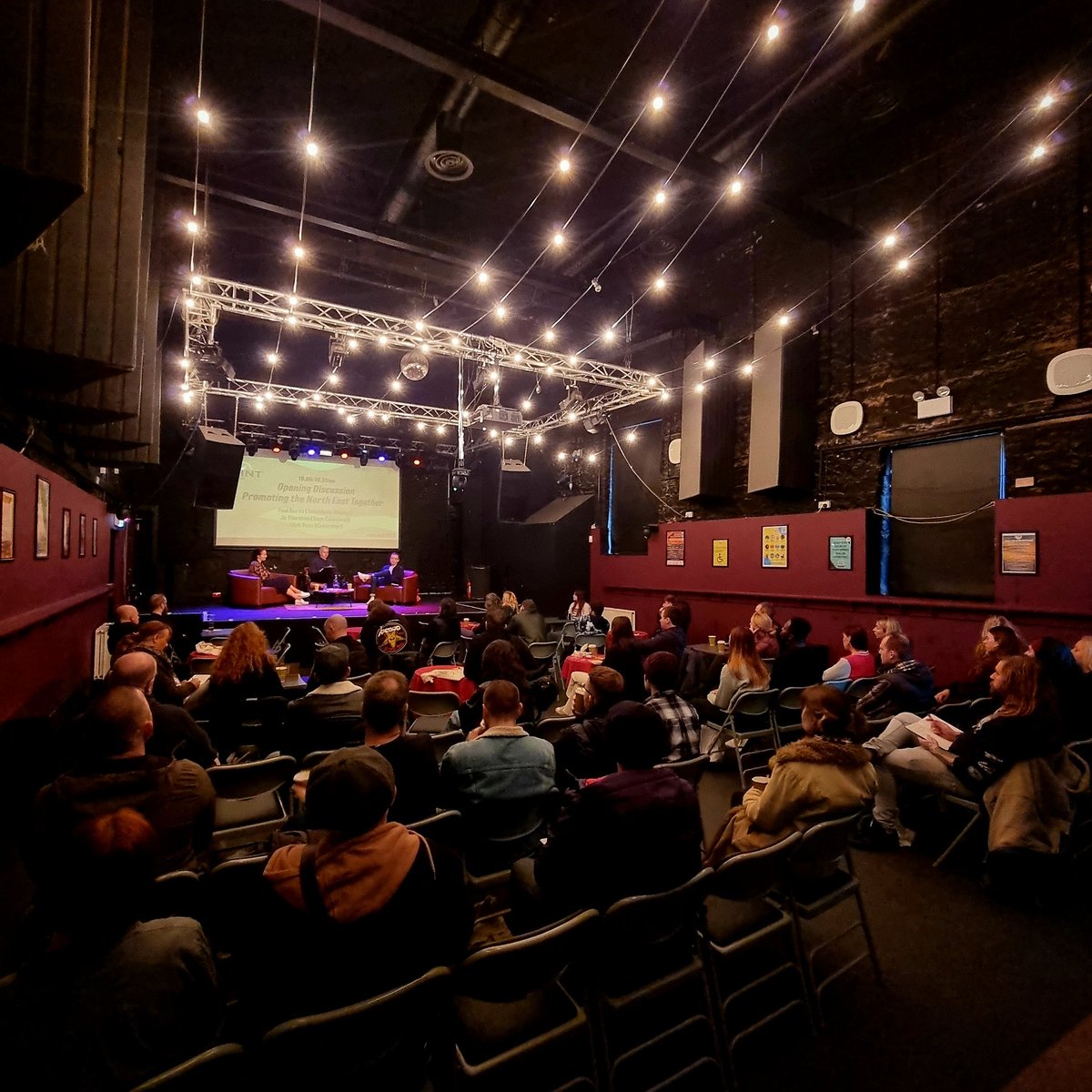 NewsTMA's tweet image. First session of On Point well underway... 

...Lovely to see that so many have braved the storm for a day of music-centric chat/networking. ❤️

#musicdevelopment #musiconference