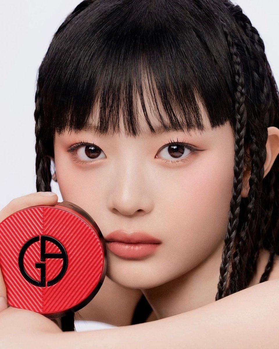 アルマーニ ビューティのグローバル メイクアップ アンバサダーに