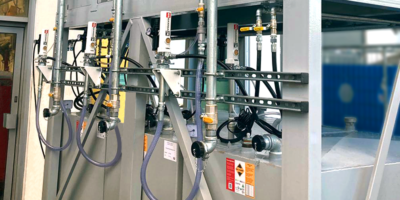 TRBullworthy's tweet image. New post on our blog! Pipeline for success. Read more of this story here! bit.ly/3xx10SC

#pipework #pipeworkinstallation #oilsystem #oildistributionsystem #lubricationsystem #garageequipment #workshopequipment