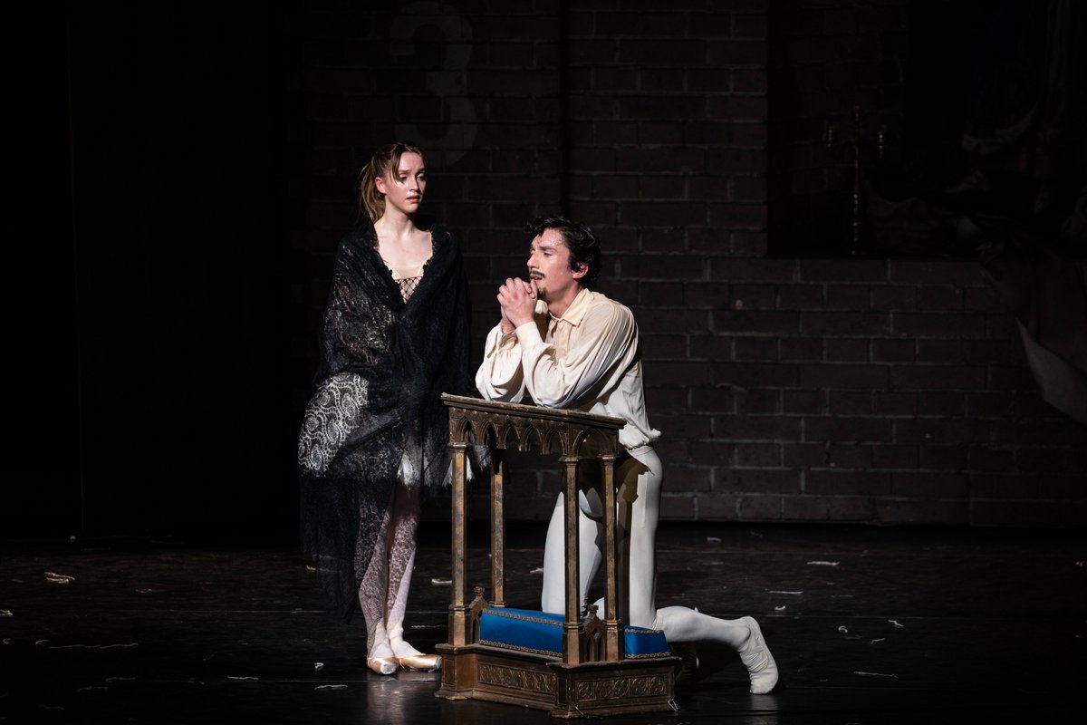 hamburgballett's tweet photo. #lastnight we got to see a whole bunch of role debuts in John Neumeier´s "Illusions - like Swan Lake". Among them Charlotte Larzelere as Princess Natalia, Ana Torrequebrada &amp; Alessandro Frola as Claire and  Alexander and Félix Paquet as Man in the Shadows. 📸@kiranwest https://t.co/CU5st72nV2