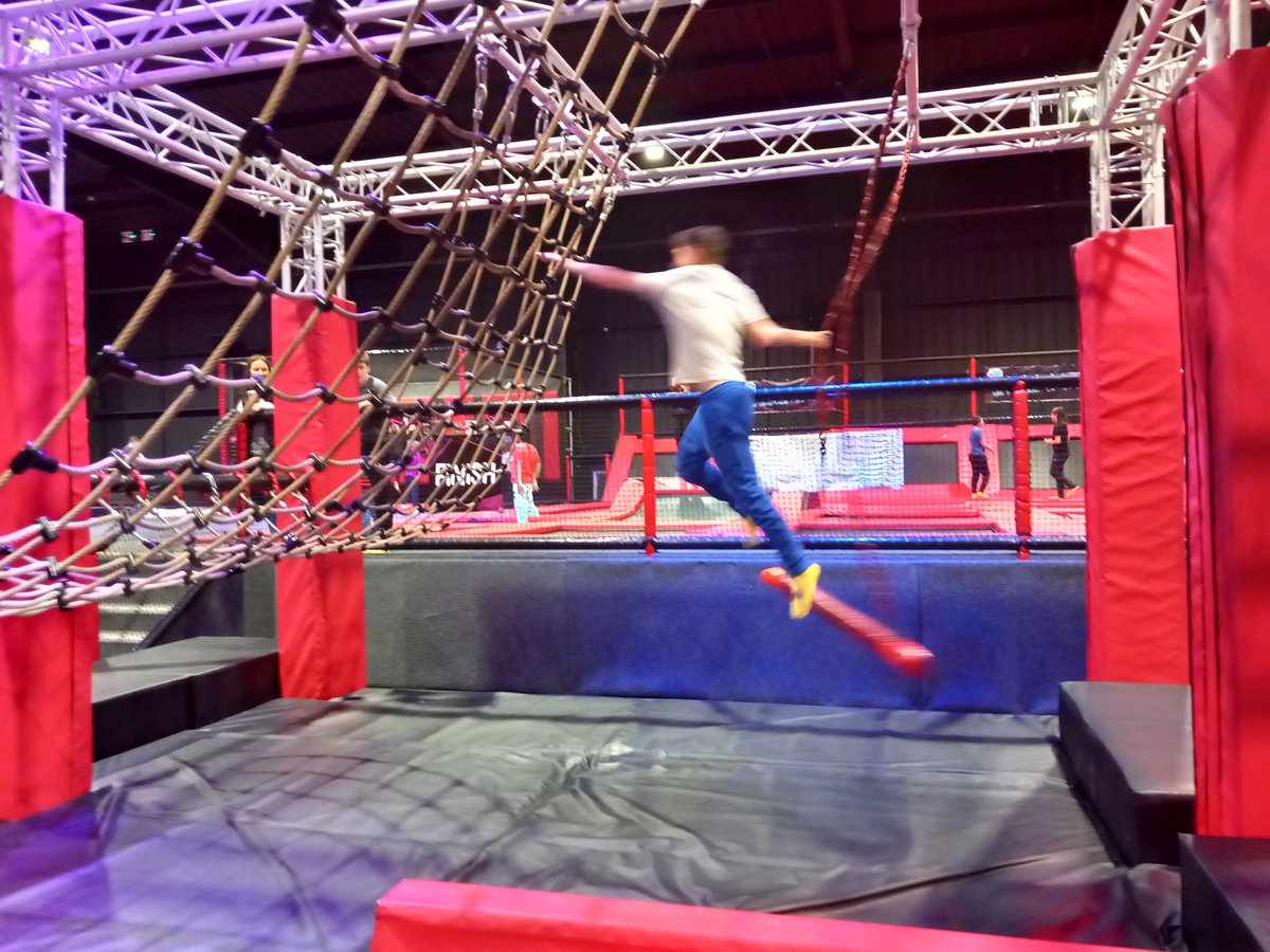 Kelseysfad's tweet photo. The Young People had such an amazing time at #AirthrillEK during the mid-term break. Couldn't believe the skills they had on the Trampolines!!
I caught this photo mid jump, If you're wondering... he caught the net #makingmemories @SFADRoutesYP @PamSFAD @AngelaSFAD @Charli_SFAD https://t.co/VNYKjIB83D