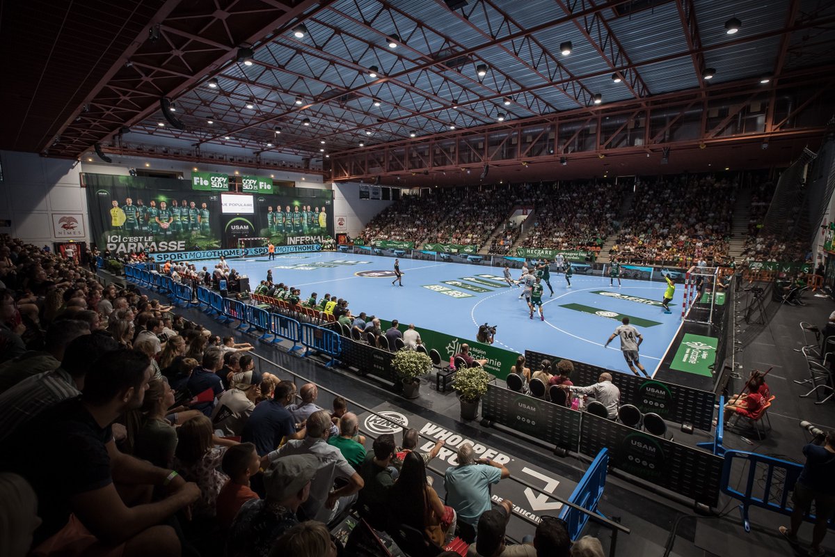 GazettedeNimes's tweet photo. #Handball #USAMMHB #Nîmes Le derby Nîmes-Montpellier à guichets fermés au Parnasse
https://t.co/vAELt5m7ko https://t.co/phIcCqmhSW