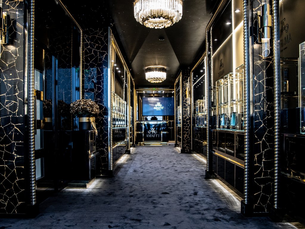 BBContracts's tweet image. Amaffi Perfume House, Knightsbridge 🛠️

The attention to detail required on this project was challenging but rewarding. This included the fibre optic ‘star’ ceiling, the security installations, the exterior façade makeover and the perfume storage facilities.

#ClientProject