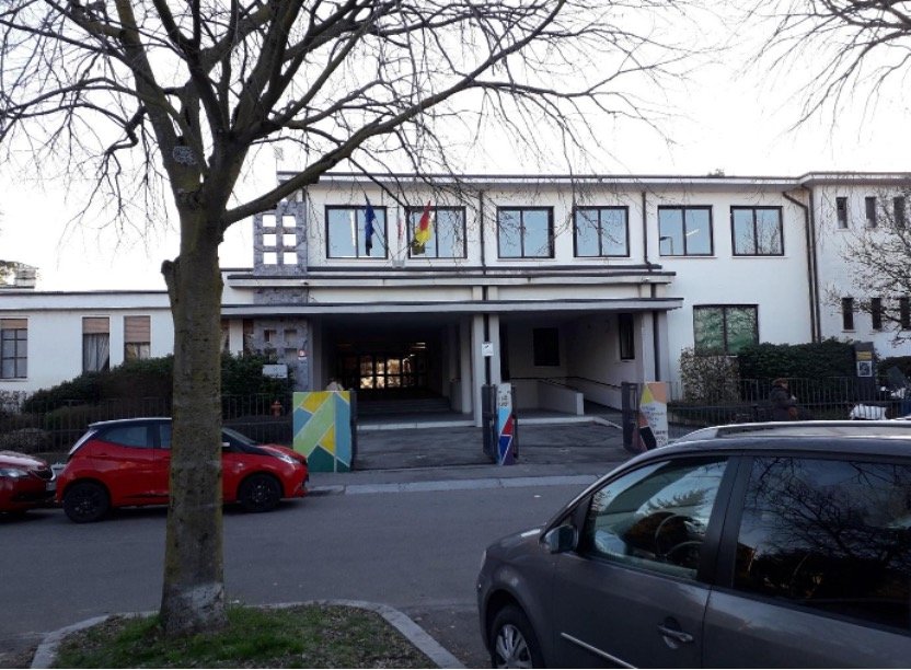 ErasmusEOIMA's tweet photo. Dentro de la Movilidad Aulas virtuales y su impacto en la enseñanza mixta, Erasmus+KA1-ES01_KA122-ADU-000075682, J.A. Silva visitó el Liceo Falcone,Bérgamo  @EOIMalaga #ErasmusPlus @EUErasmusPlus @ErasmusPlusProj @sepiegob @EducaAnd Este es nuestro blog ➡️https://t.co/Wvkc40LYcw https://t.co/eJF4tQRfZn