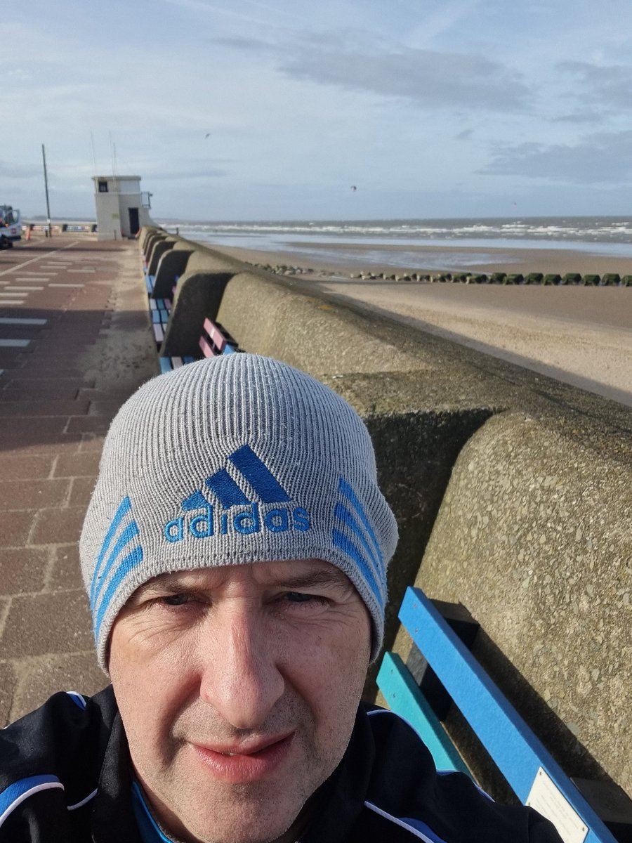 Dave Walker tweet media