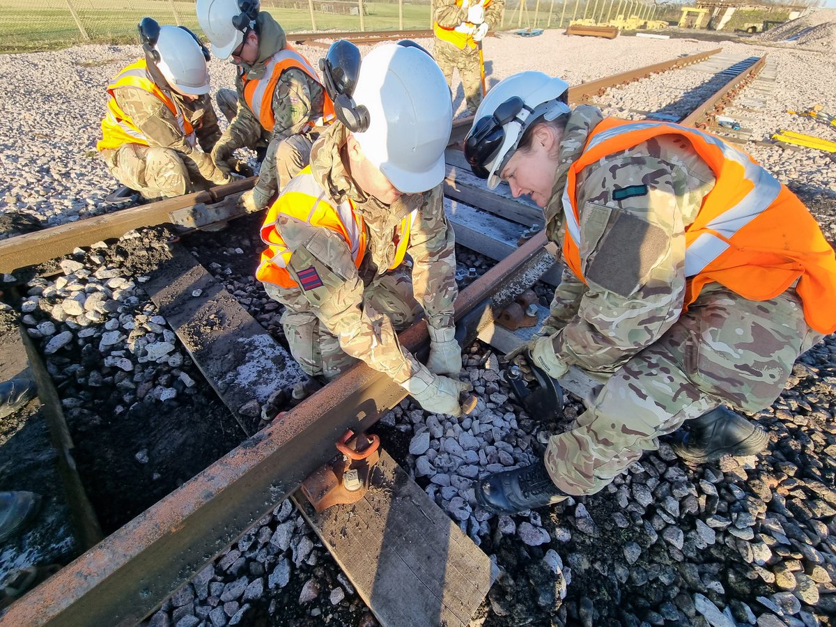 π¬π§ 507 STRE (Railways) (@507stre) on Twitter photo Platelayer trade training; damage repair exercise. Soldiers clamping joints on the training layout.
#platelayer #railwaysoldier #sappersmart #britisharmyrailways
<a href="/12_FS_Engr/">12 (FS) Engr Gp</a>
<a href="/Proud_Sappers/">Corps of Royal Engineers</a>
<a href="/8EngrBde/">8 Engineer Brigade</a> Platelayer trade training; damage repair exercise. Soldiers clamping joints on the training layout.
#platelayer #railwaysoldier #sappersmart #britisharmyrailways
<a href="/12_FS_Engr/">12 (FS) Engr Gp</a>
<a href="/Proud_Sappers/">Corps of Royal Engineers</a>
<a href="/8EngrBde/">8 Engineer Brigade</a>