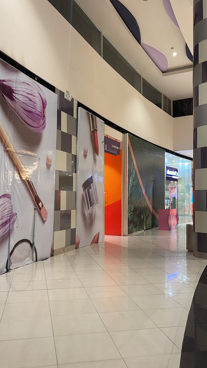 BacolodFun's tweet photo. 🤫 https://t.co/6G5EoUIDBp