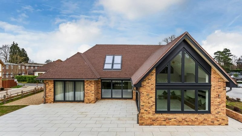 DrainageCentral's tweet photo. We love the look of Lindab's Rectangular Guttering on this Property 😍
Shop the range on our website here 👇
https://t.co/Y0E3ffV77W
Or give us a call on 03302 230 275, we will put a quote together without you having to navigate the website. https://t.co/flqyOu9vmY