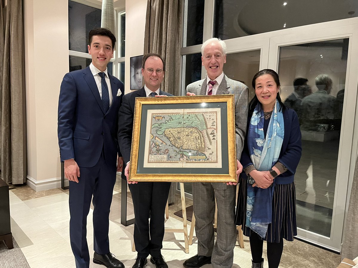 JanHoogmartens's tweet photo. Am I allowed to give some hints 🕵️‍♀️? Fascinating story about the link between the Great Wall of 🇨🇳 and 🇧🇪. Thank you @LindesayWilliam https://t.co/onhLIFbLDw