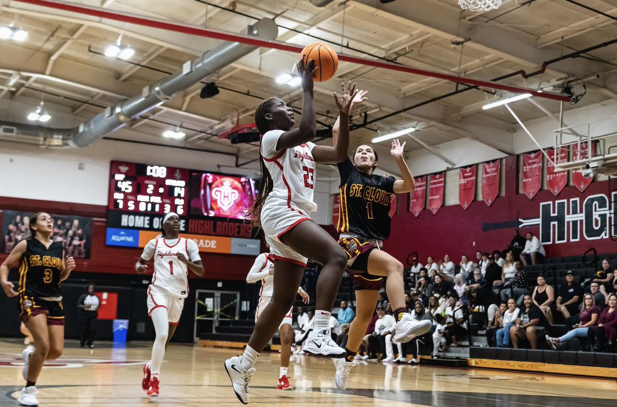 SaleighSimpson's tweet image. Game Day #Elite8 #Something2Prove 🤍❤️🖤