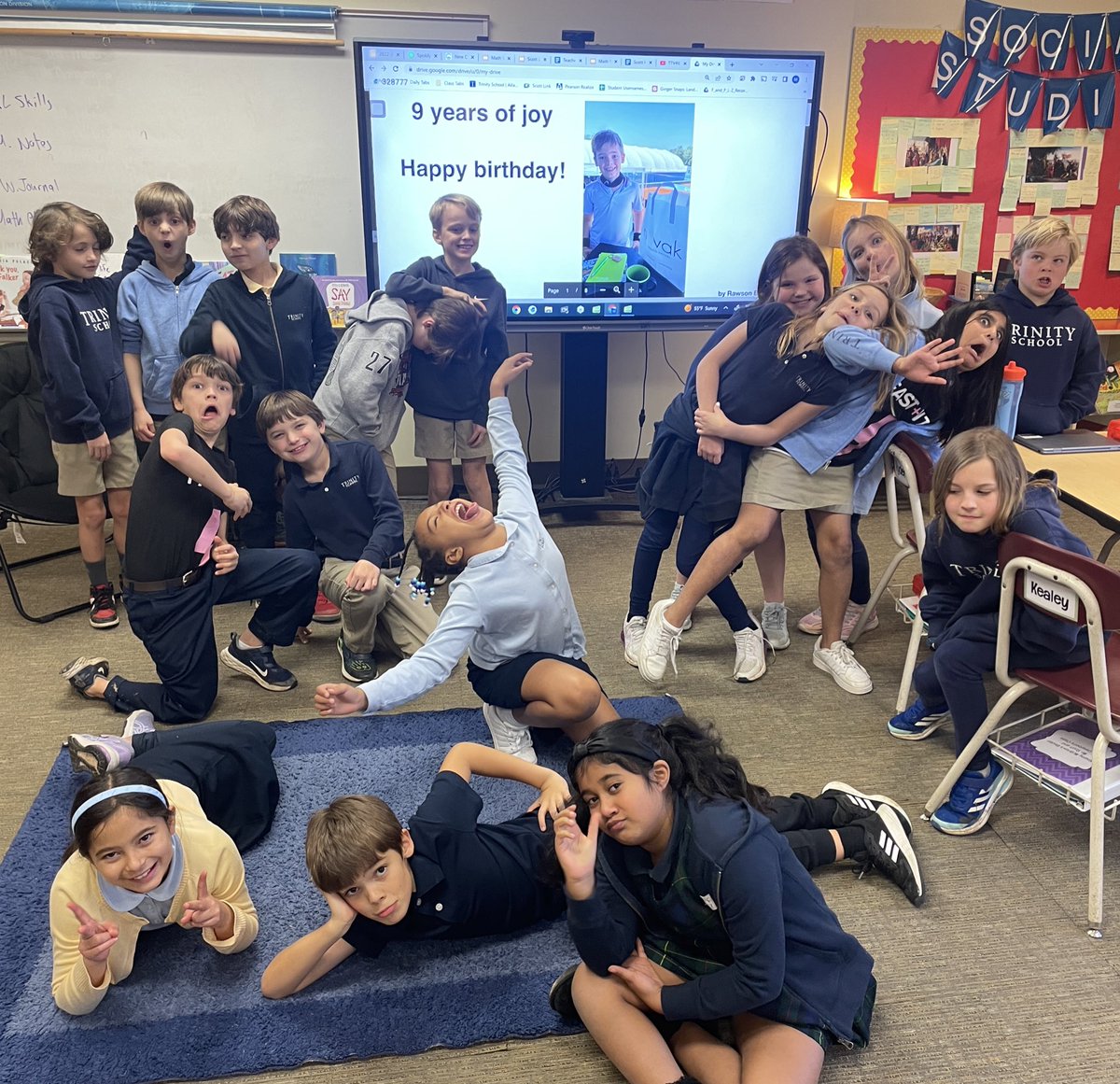 MrScott3rdGrade's tweet photo. A busy week in Third Grade included a birthday celebration, Valentine’s Party, and lots of great learning in the classroom. #trinitylearns https://t.co/ffvTKvl1lw