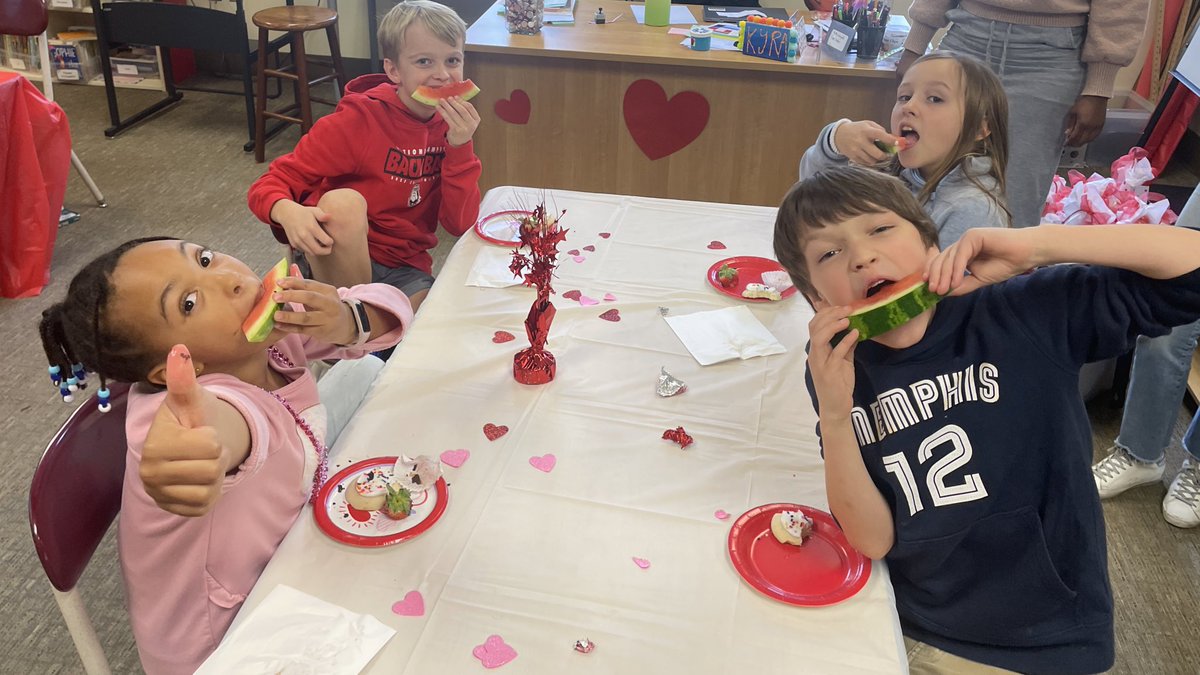 MrScott3rdGrade's tweet photo. A busy week in Third Grade included a birthday celebration, Valentine’s Party, and lots of great learning in the classroom. #trinitylearns https://t.co/ffvTKvl1lw