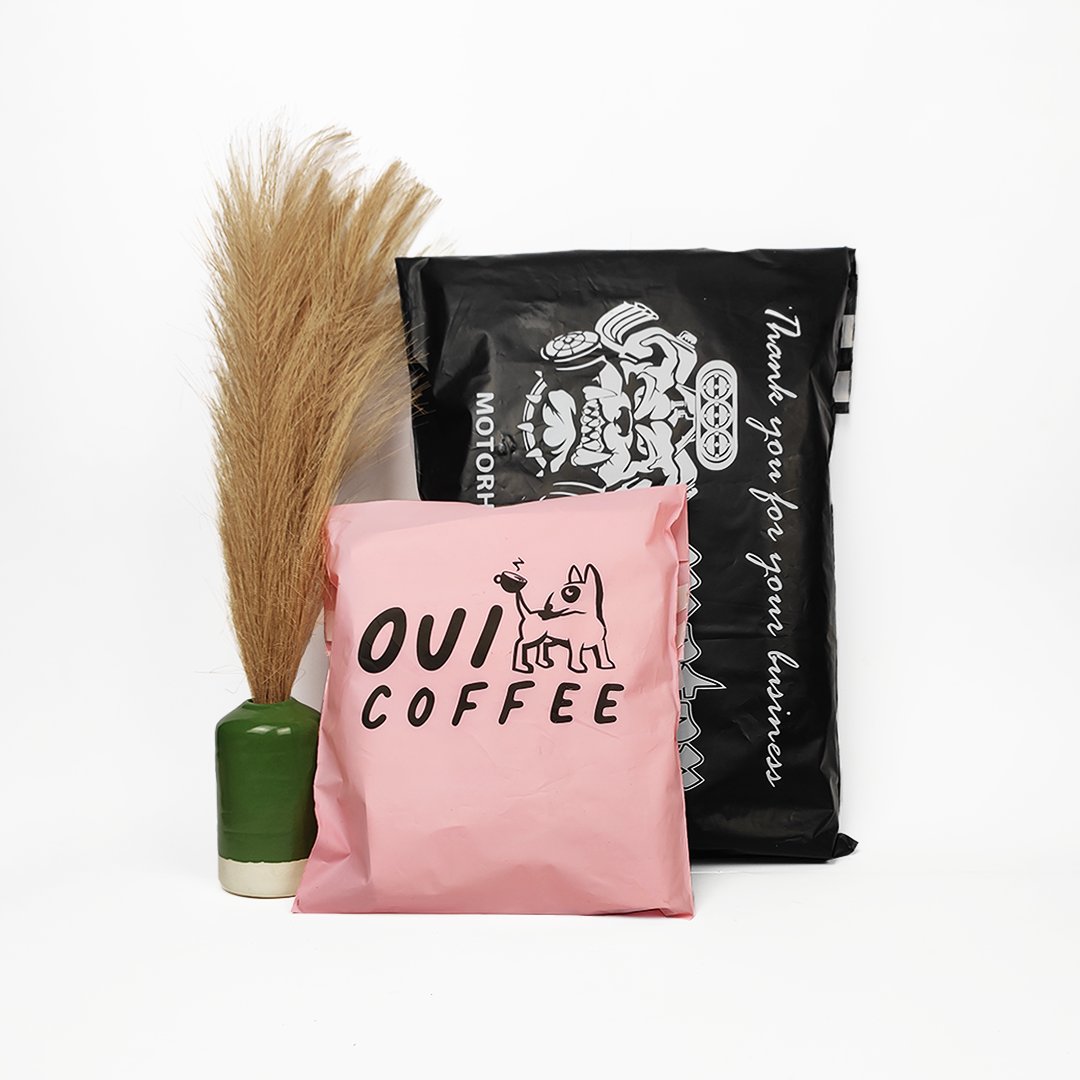 suprpack's tweet image. Don't just mail it, make a statement. Show off your brand with Supr Pack's custom mailers in 3 vibrant colors! 

#suprpack 
#custommailers #compostables #reuserecycle #smallbatch #smallbatchproduction #fsccertified #ecofriendly