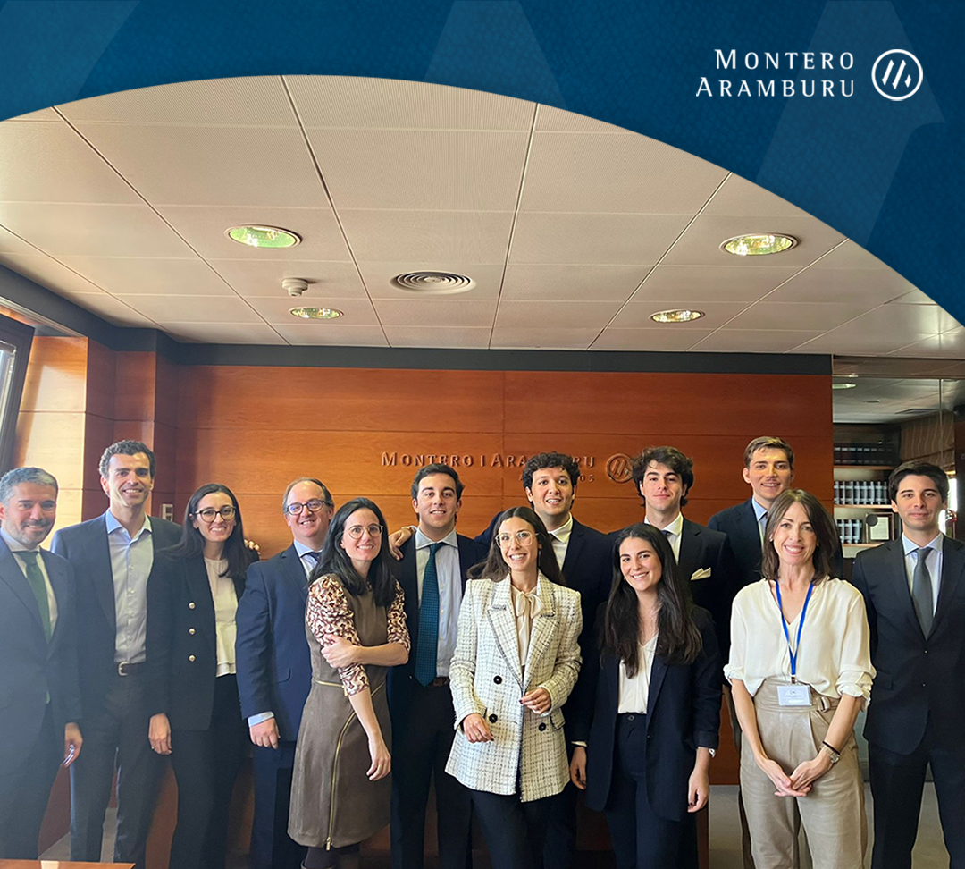 Ayer se celebró la fase regional de semifinal de una nueva edición del #LegalChallenge organizado por el @ielawschool  en la sede de @monteroaramburu  en Sevilla. 

#EventosMonteroAramburu