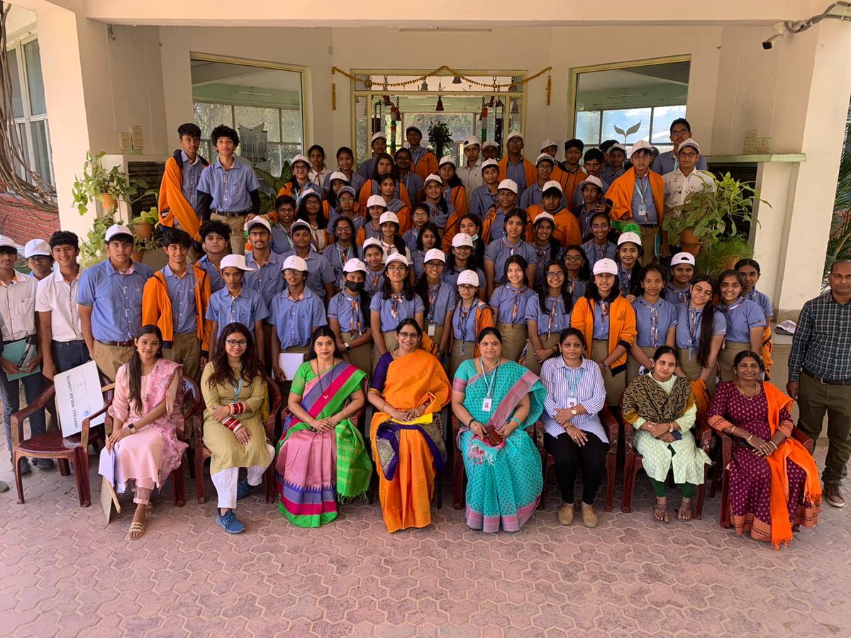 EPTRI EIACP created awareness on #MissionLiFE #ChooseLiFE among Oakridge International School, Bachupally students of grade IX as a part of EPTRI EIACP Educational tour on 17.02.2023 to expand their knowledge on various environmental issues.