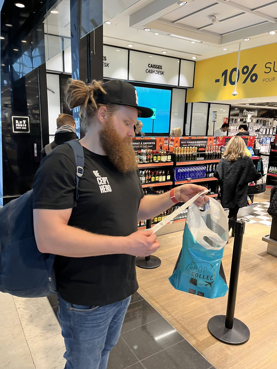 No sign of digital receipts yet in Paris, <a href="/LagardereTR/">Lagardere Travel Retail</a> / <a href="/ParisAeroport/">Paris Aéroport</a> 😢. <a href="/GetReceiptHero/">ReceiptHero</a> ready to support 🧾